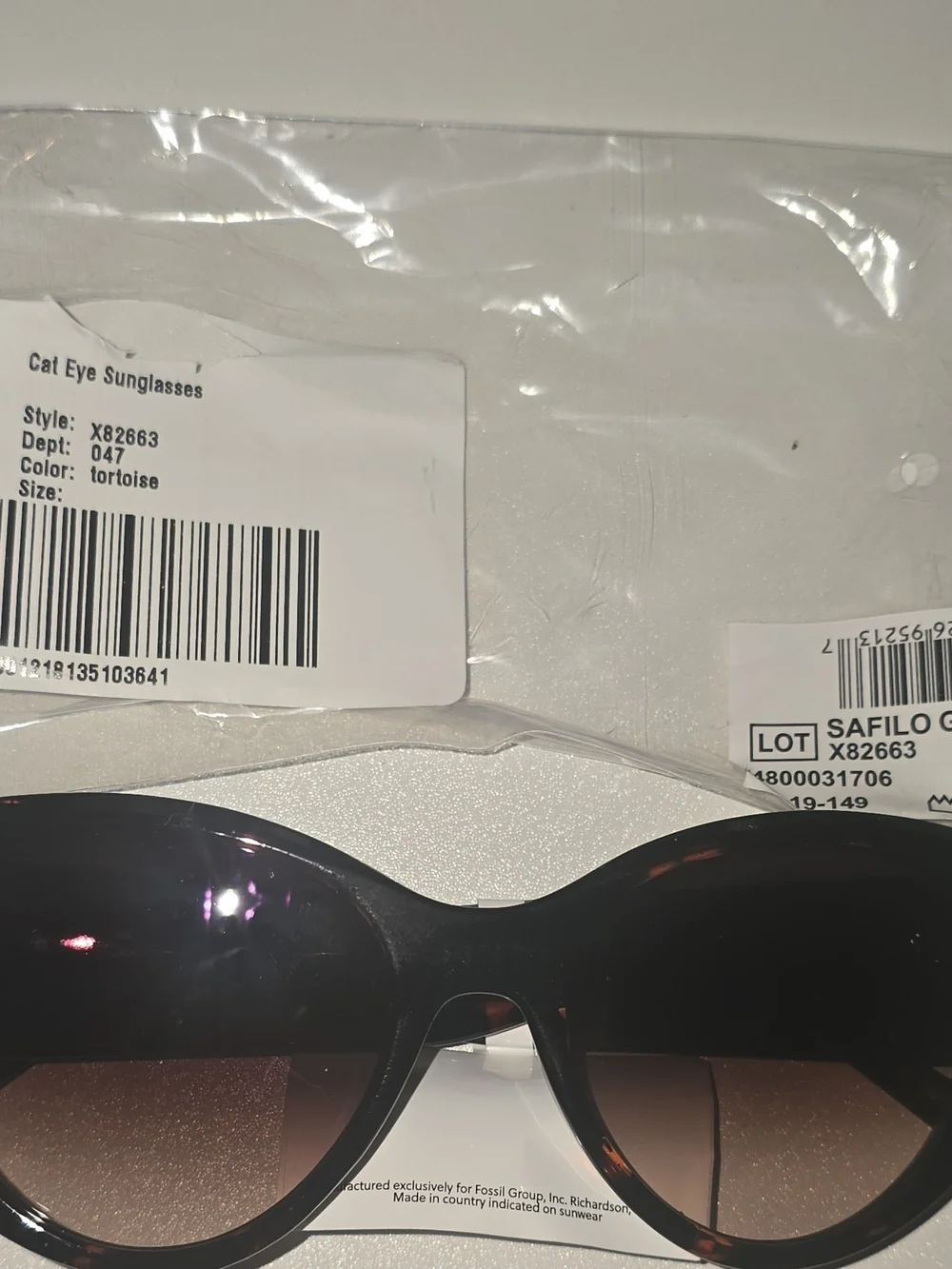 NWT - Fossil X82663 Women's Cat Eye Sunglasses Tortoise Shell & Brown Gradient